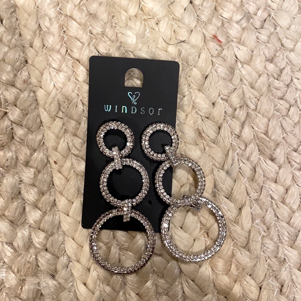 silver rhinestone dangle earrings